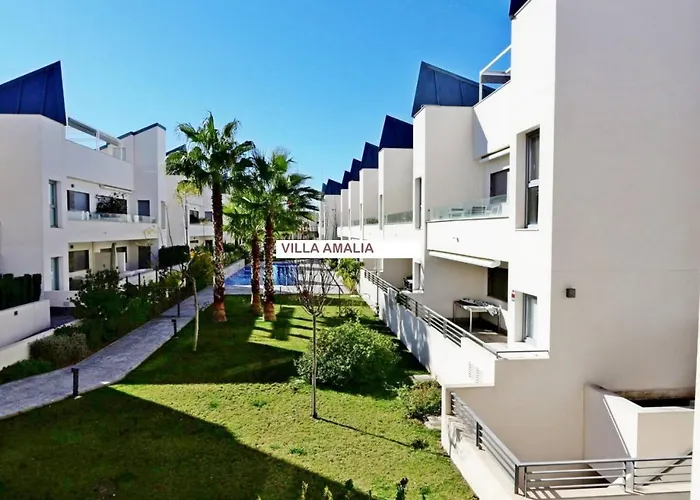 Beach Apartment Amalia